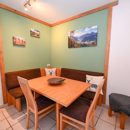 Panorama Apartments Bruck By All In One Apartments บรุค อันแดร์ โกรสส์กลอคเนอร์ชตราสเซอ ภายนอก รูปภาพ
