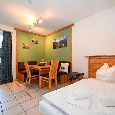 Panorama Apartments Bruck By All In One Apartments บรุค อันแดร์ โกรสส์กลอคเนอร์ชตราสเซอ ภายนอก รูปภาพ