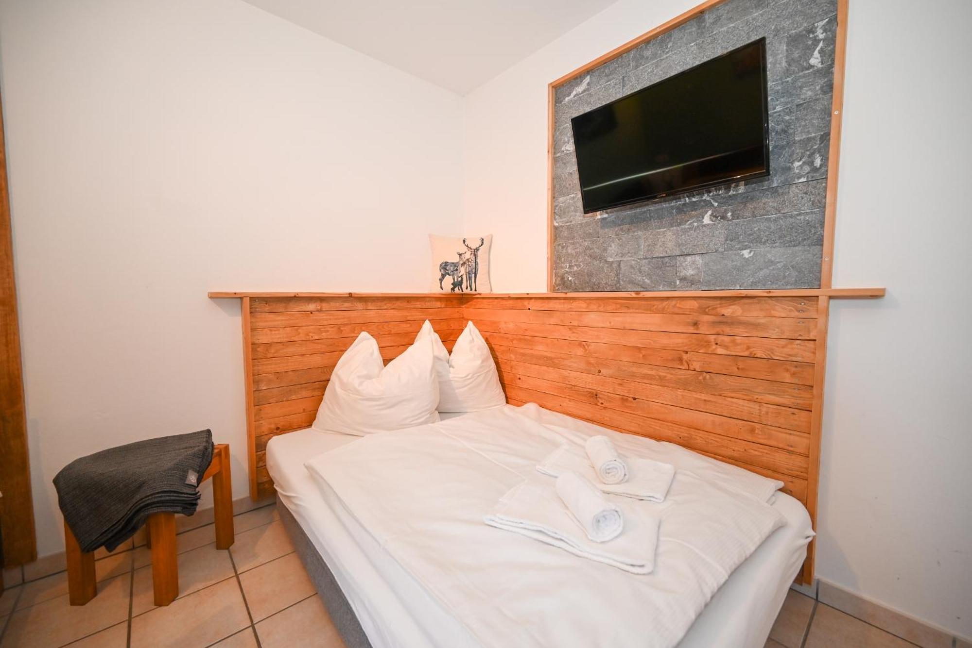 Panorama Apartments Bruck By All In One Apartments บรุค อันแดร์ โกรสส์กลอคเนอร์ชตราสเซอ ภายนอก รูปภาพ