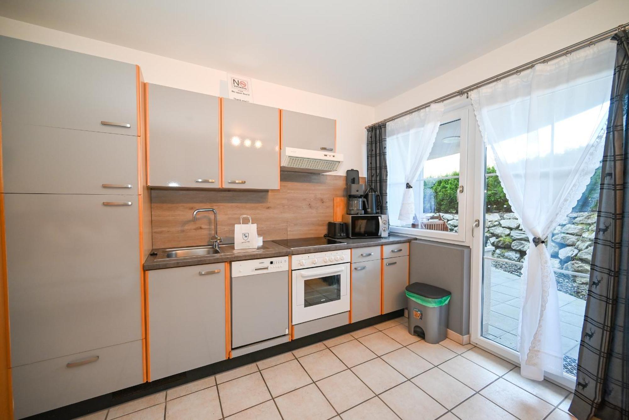 Panorama Apartments Bruck By All In One Apartments บรุค อันแดร์ โกรสส์กลอคเนอร์ชตราสเซอ ภายนอก รูปภาพ