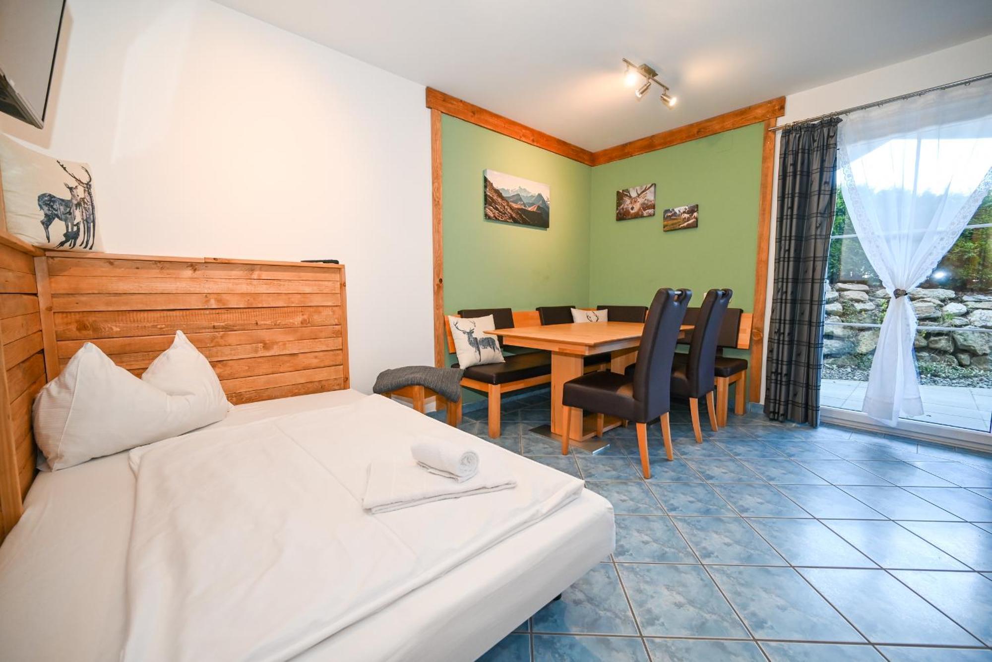 Panorama Apartments Bruck By All In One Apartments บรุค อันแดร์ โกรสส์กลอคเนอร์ชตราสเซอ ภายนอก รูปภาพ