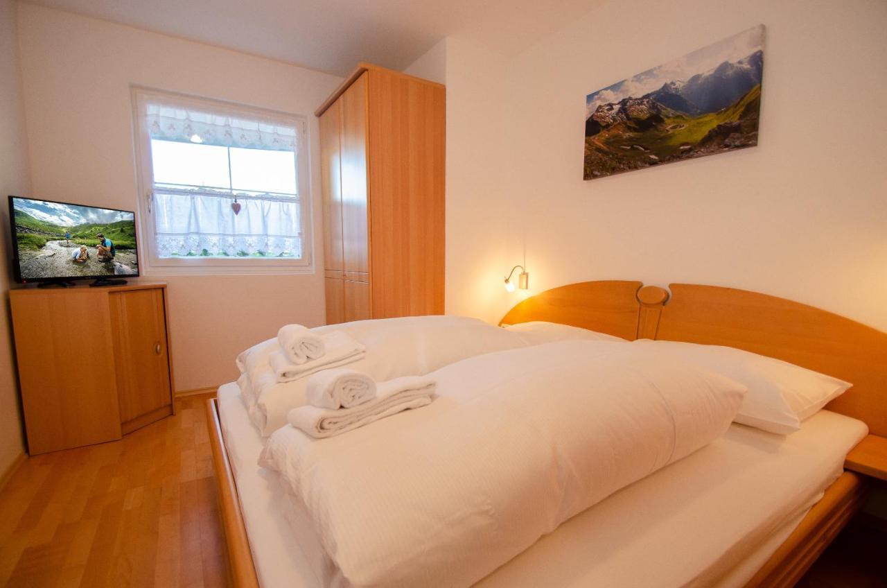 Panorama Apartments Bruck By All In One Apartments บรุค อันแดร์ โกรสส์กลอคเนอร์ชตราสเซอ ภายนอก รูปภาพ