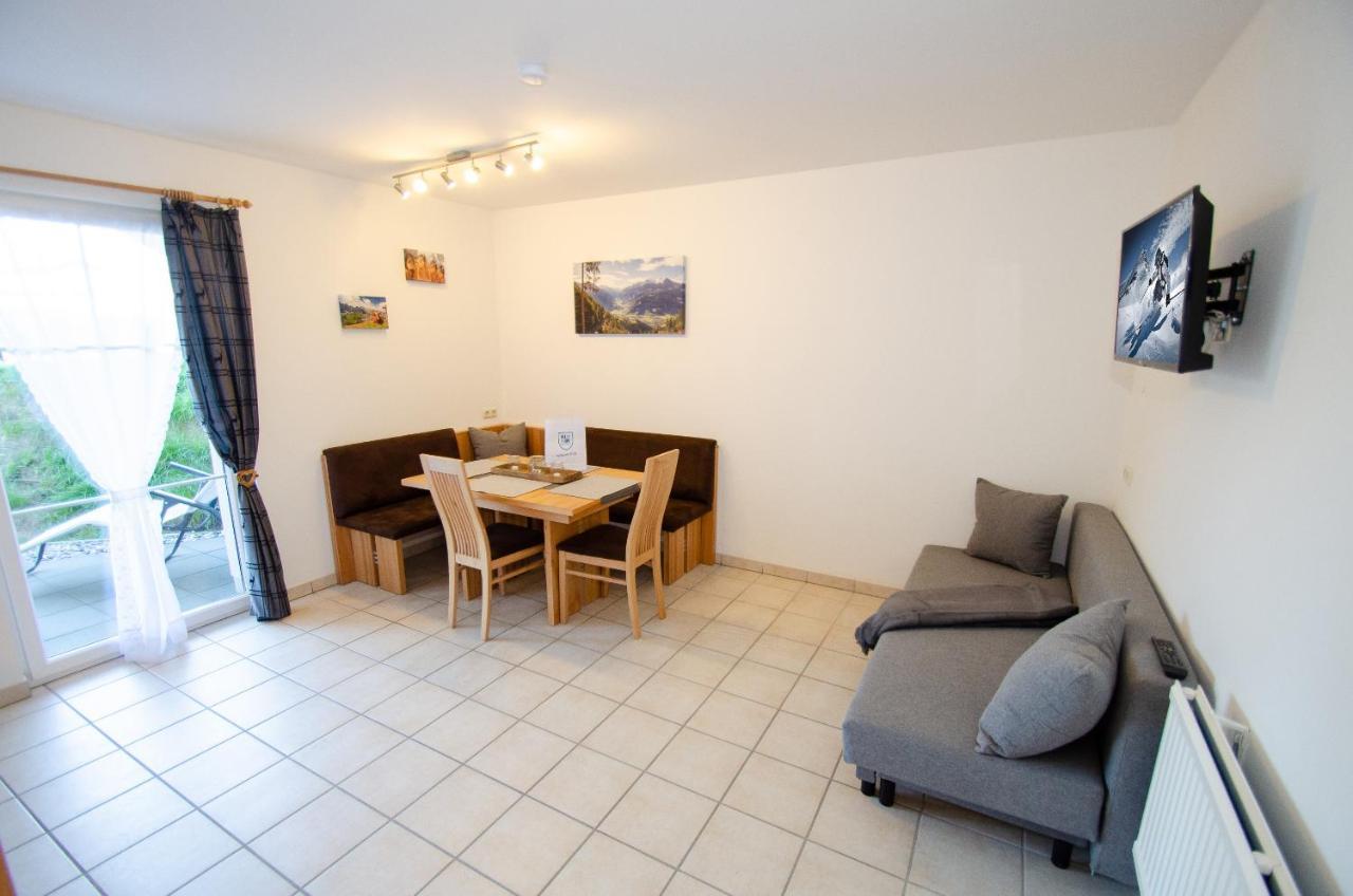 Panorama Apartments Bruck By All In One Apartments บรุค อันแดร์ โกรสส์กลอคเนอร์ชตราสเซอ ภายนอก รูปภาพ