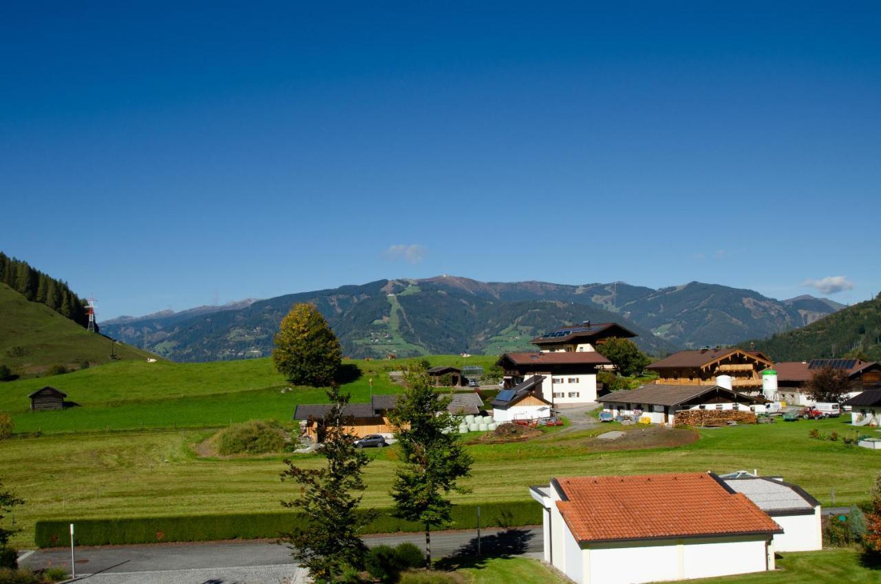 Panorama Apartments Bruck By All In One Apartments บรุค อันแดร์ โกรสส์กลอคเนอร์ชตราสเซอ ภายนอก รูปภาพ
